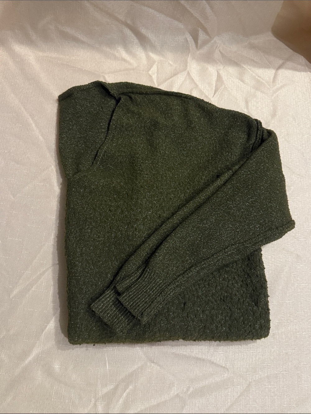 a.n.a Off-the-Shoulder Sweater in Dark Green